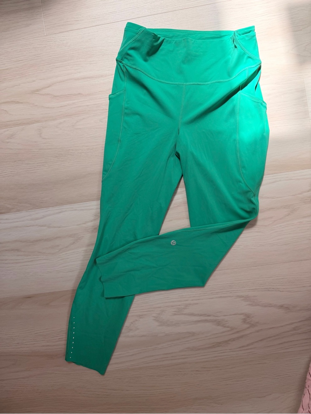 Lululemon Fast and Free High Rise Kelly Green Activewear Leggings Size 10